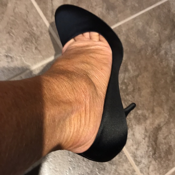 Prada black silk shoes size 39 - Picture 9 of 9